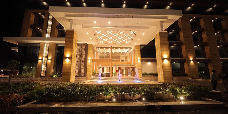 Sarovar Portico Sasangir