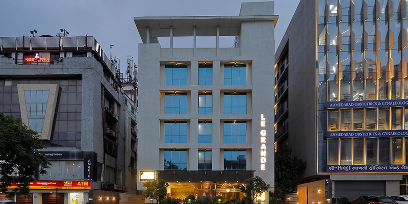 Le Grande Residency