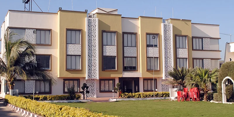 Safari Hotel & Resort