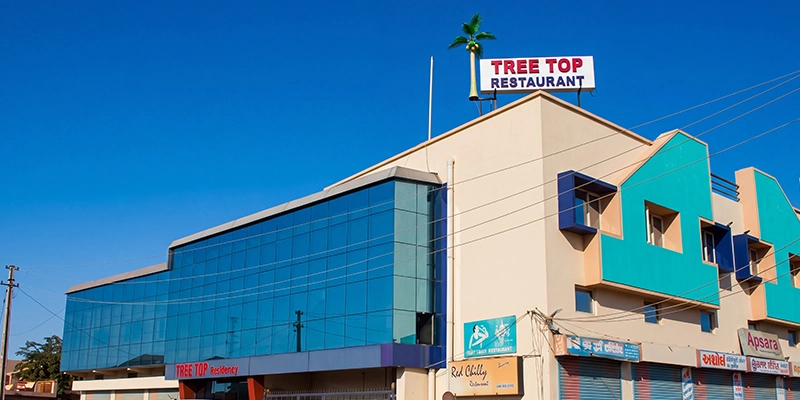 Hotel Treetop Residency