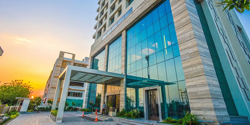 Efcee Sarovar portico